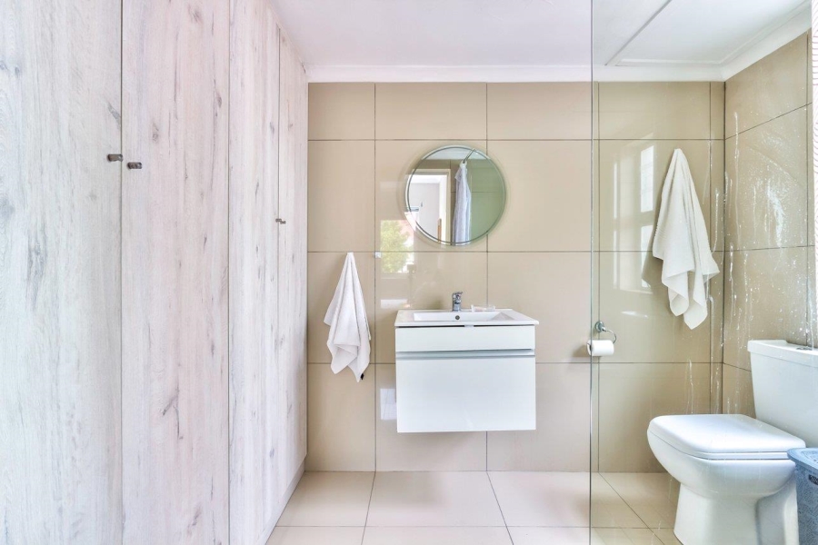 1 Bedroom Property for Sale in Oranjezicht Western Cape